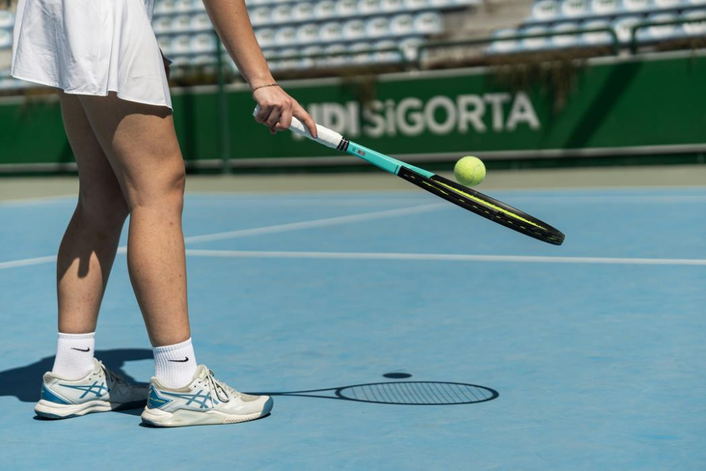 Wooden rackets and their cultural legacy